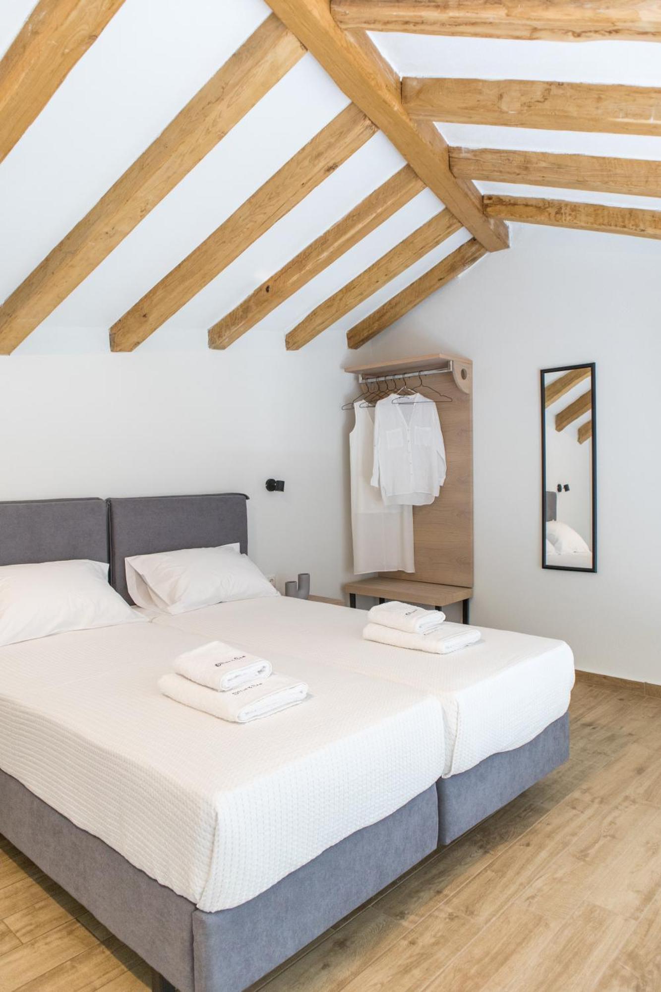 Olive & Sea Luxury Suites 스칼라소티로스 외부 사진