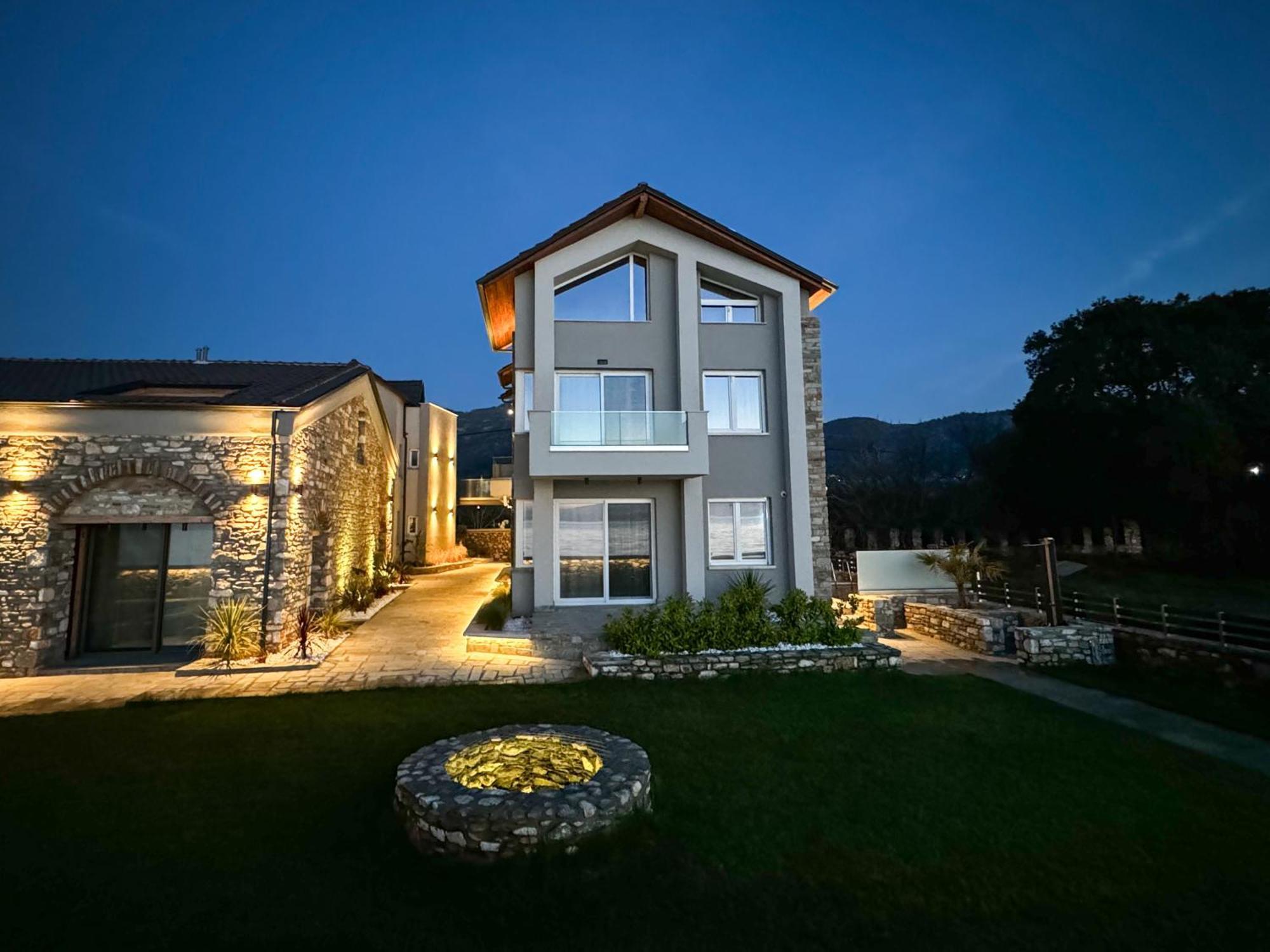 Olive & Sea Luxury Suites 스칼라소티로스 외부 사진